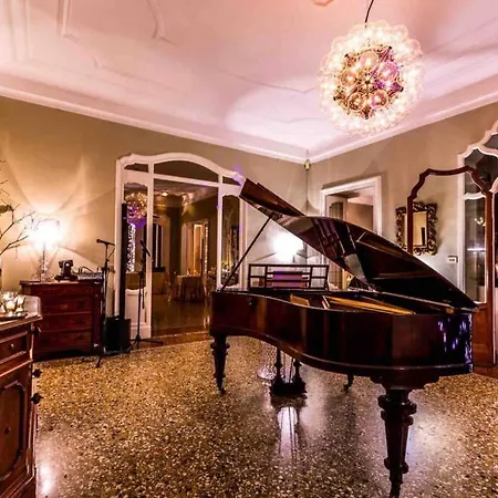 Frua Villa